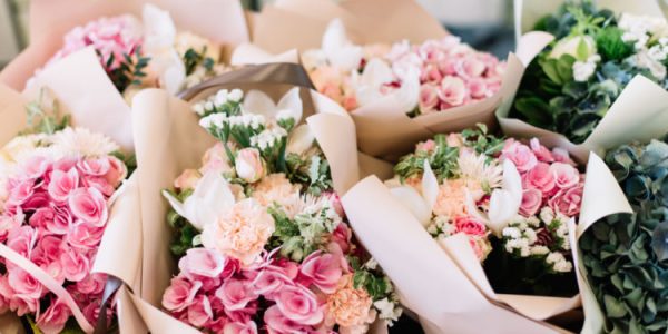 A,Lot,Of,Flower,Bouquets,At,The,Florist,Shop,On